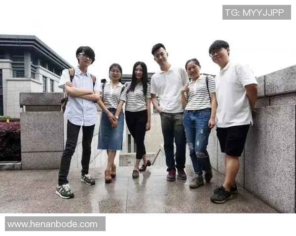 专访黄娜揭秘和平精英成功秘诀与未来发展方向 专访黄娜揭秘和平精英成功秘诀与未来发展方向