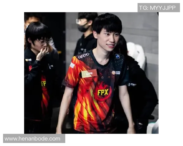 赛后复盘FPX与TES对决中的战术意识与团队配合分析